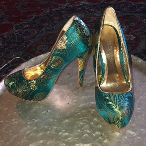 Aldo Asian print teal satin heels